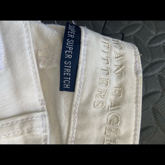 Cropped skinny white jeans from AE - Picture 2 of 3